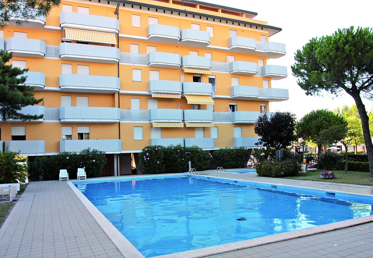 Appartamento a Porto Santa Margherita - AURORA - Apt. su un piano +balcone e 1 camera