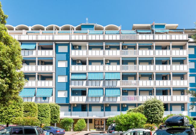 Appartamento a Porto Santa Margherita - SOGGIORNO ADRIATICO - Apt. su un piano + balcone e 1 camera