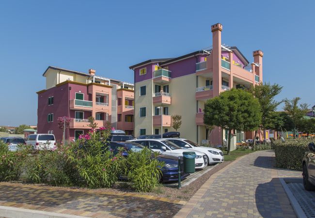Appartamento a Caorle - CARPINI - Apt al piano terra con giardino con 2 camere da letto