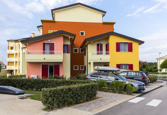 Appartamento a Caorle - MIMOSE - Apt con 2 camere da letto e balcone