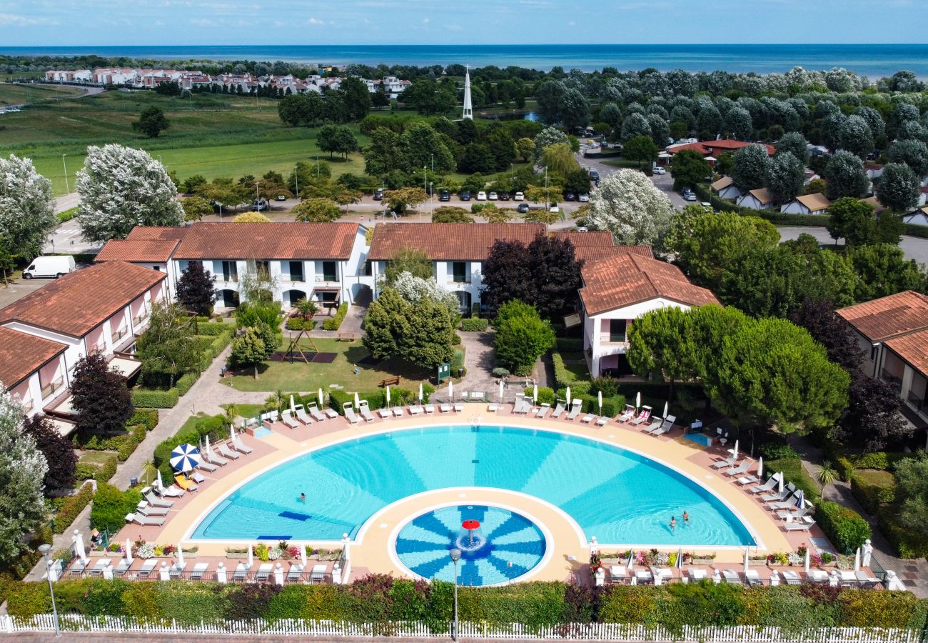 Appartamento a Caorle - PIOPPI - Villetta su 2 piani con giardino e 2 camere