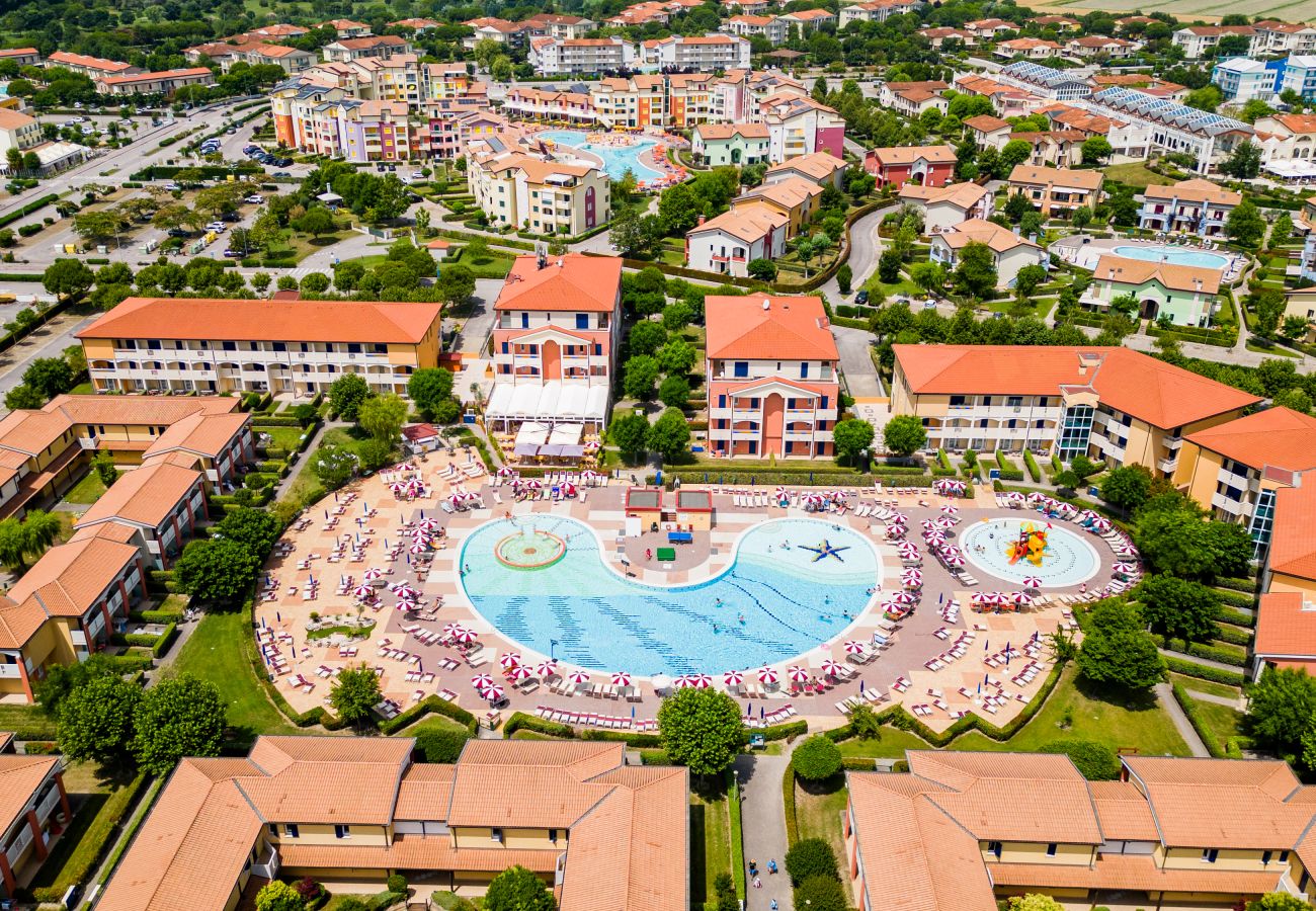 Ferienwohnung in Caorle - Wohnung auf 1 Etg mit Balkon und 2 Schlafzimmer