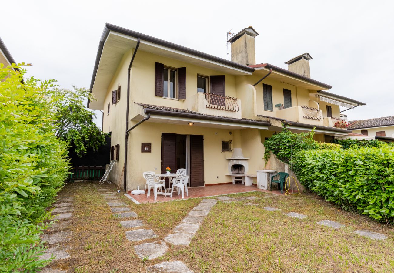 Ferienwohnung in Porto Santa Margherita - LOS NIDOS - Reihenhaus auf zwei Etg und 2 Schlafzimmer (1 Zi mit stockbett)