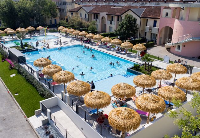 Ferienwohnung in Caorle - QUERCIA - Wohnung auf 1 Etg, Balkon or Garten ,und 2 Schlafzimmer