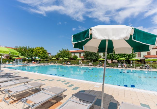 Ferienwohnung in Caorle - FAGGI -Reihenhaus auf 2 Etg und 2 Schlafzimmern (6 pax)