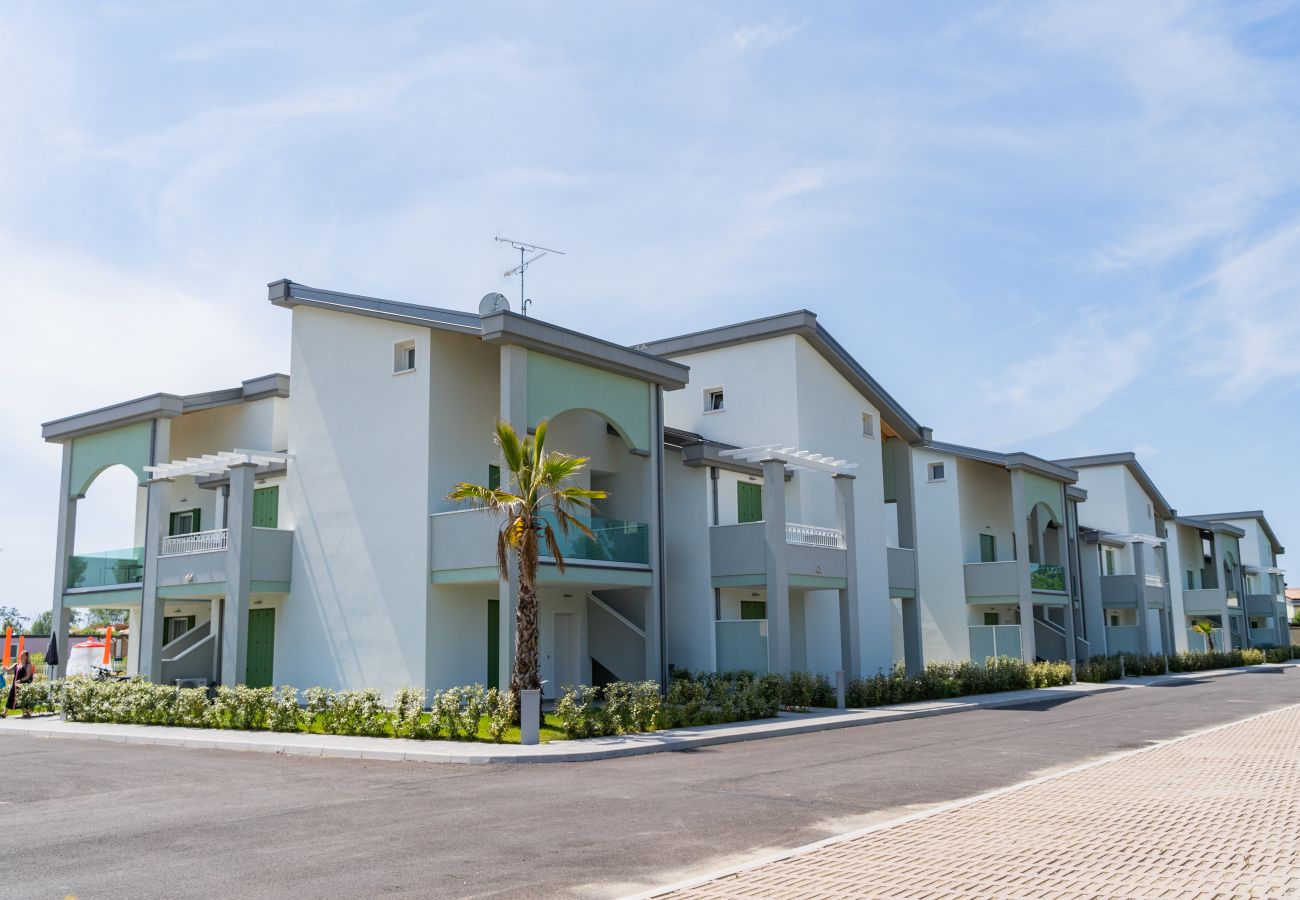 Ferienwohnung in Caorle - QUADRIFOGLIO - Whg. im EG mit Garten und 1 Schlafzimmer