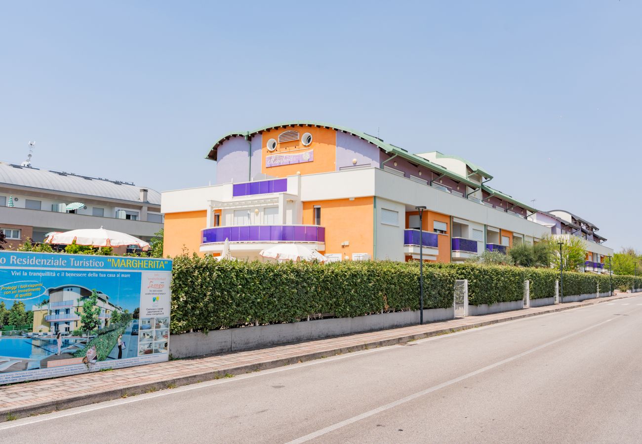 Ferienwohnung in Bibione - MARGHERITA - Whg. duplex mit Balkon und 1 Schlafzimmer (7 pax)