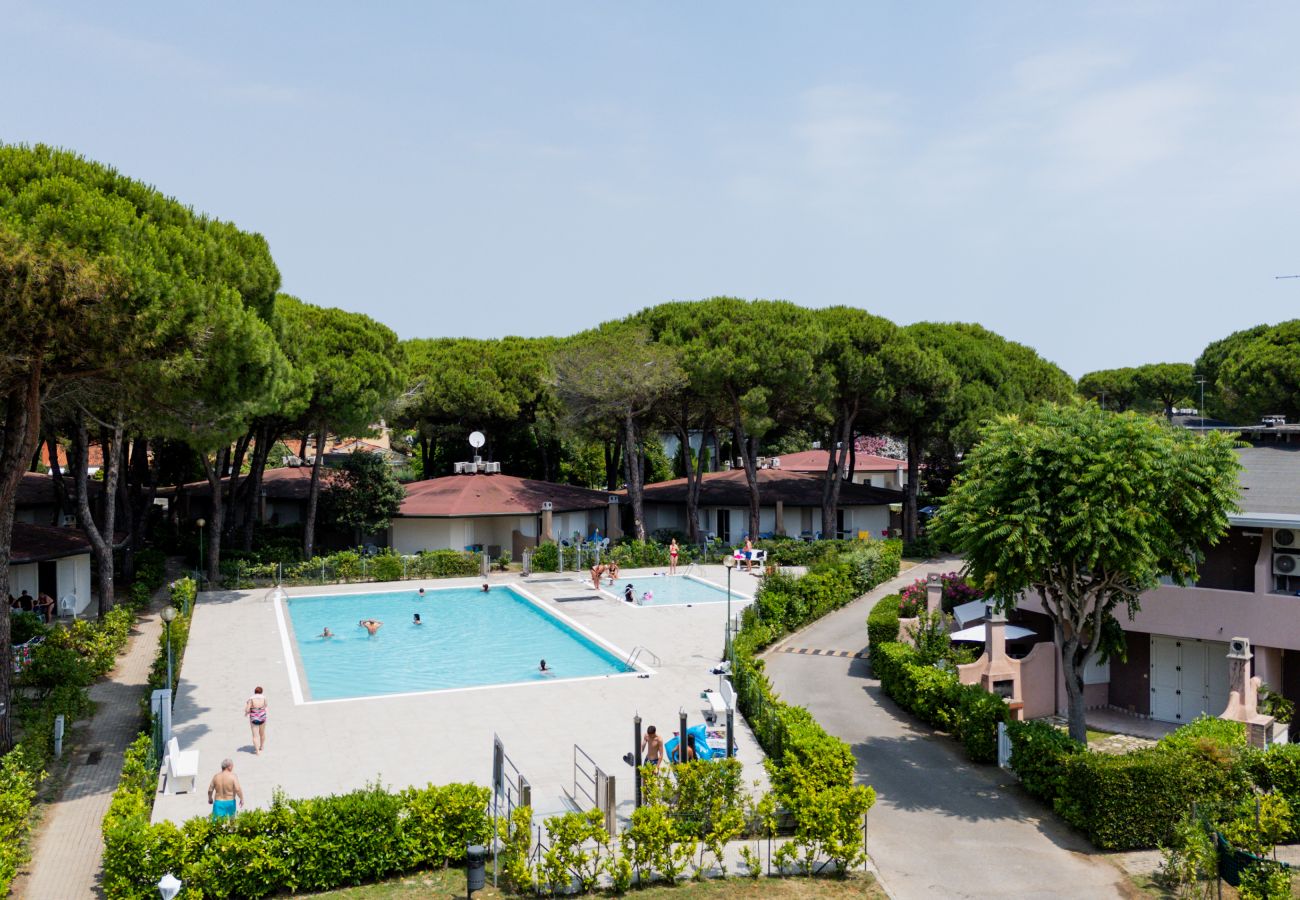 Ferienwohnung in Bibione - TIVOLI - Reihenhaus auf 2 Etg mit Garten und 1 Schlafzimmer