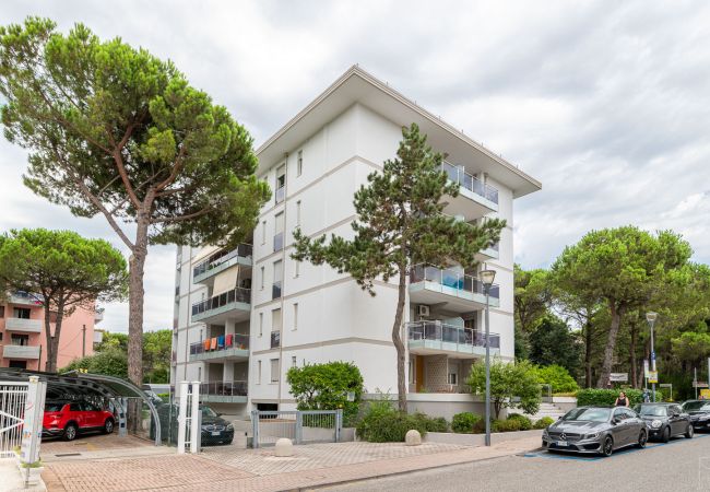 Ferienwohnung in Bibione - DELFINO - Whg. auf 1 ETG mit Balkon und 2 Schlafzimmern