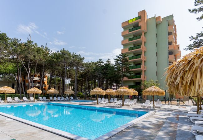 Ferienwohnung in Bibione - CASTELLO - Whg. auf 1 ETG mit Balkon und 2 Schlafzimmern