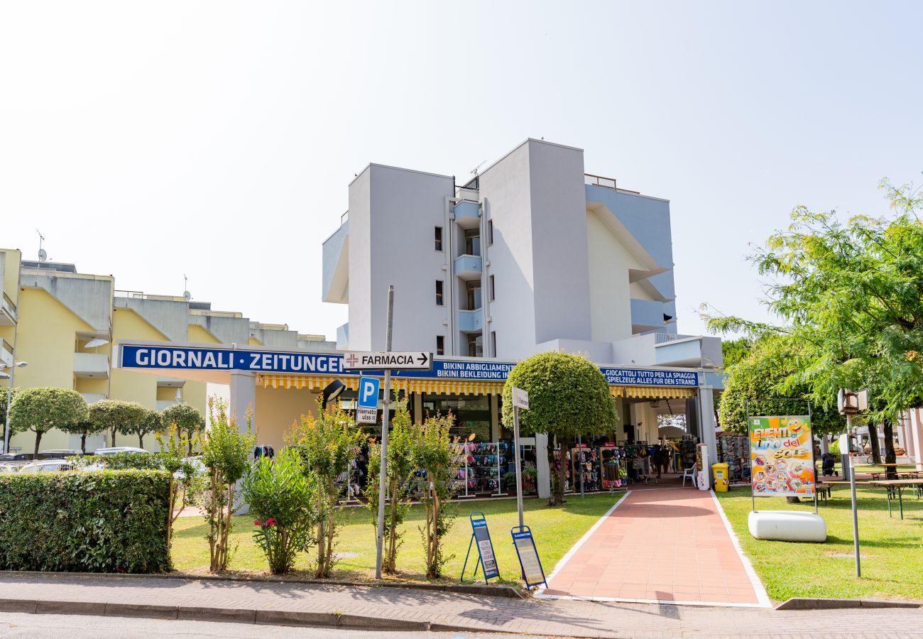 Ferienwohnung in Bibione - ZATTERE - Whg. mit Balkon und 2 Schlafzimmern + rooftop