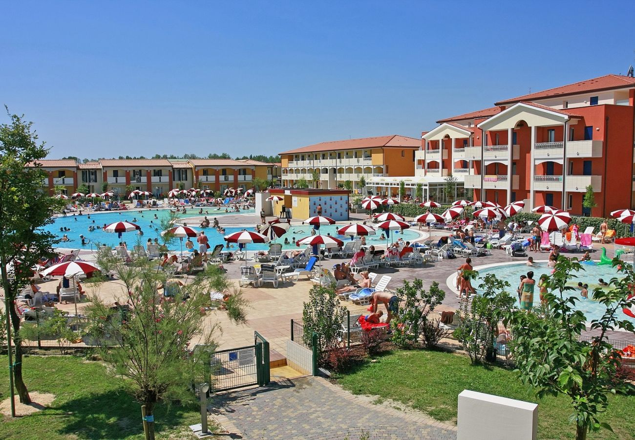 Apartment in Caorle - 2-story  apartment with garden and 2 bedrooms