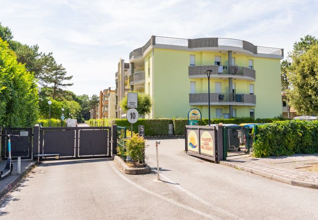 Apartment in Bibione - Two-bedroom apt on one floor with balcony