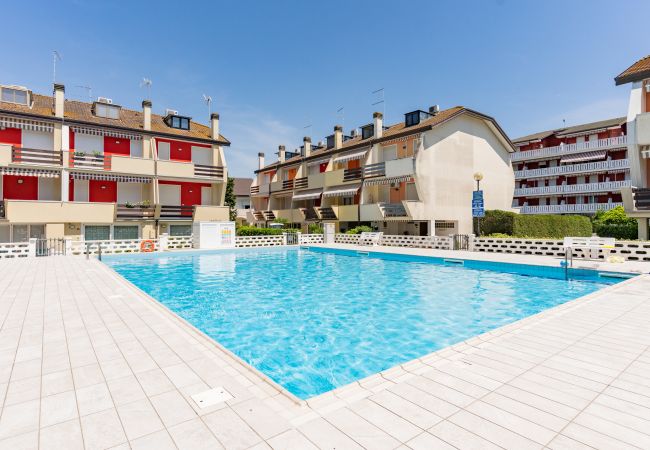 Apartment in Porto Santa Margherita - BISSONA -4-story terraced house +balcony and 3 bedrooms