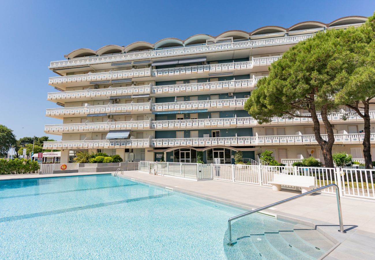 Apartment in Porto Santa Margherita - PORTESIN - Two-bedroom apartment with balcony