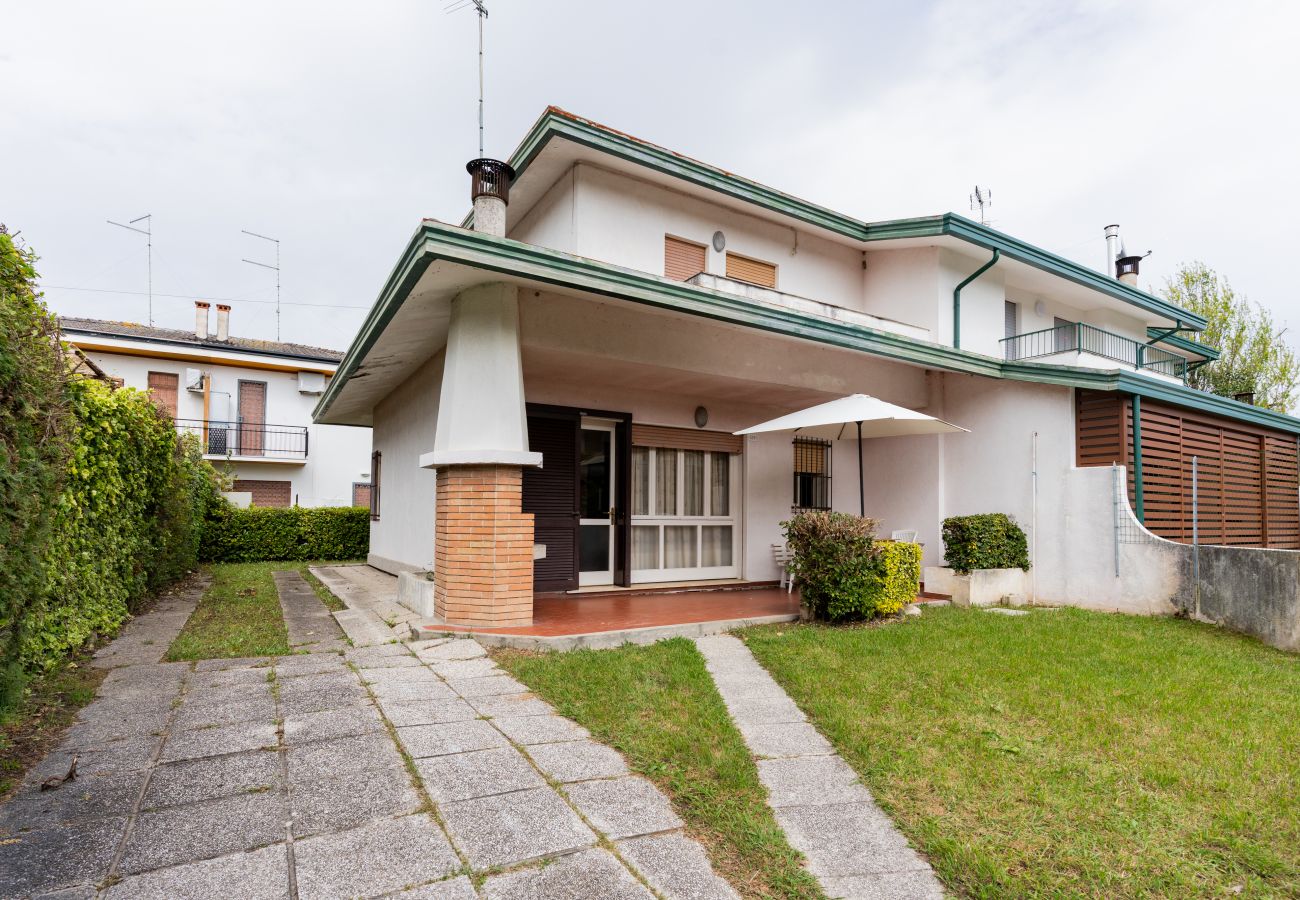 Apartment in Porto Santa Margherita - PRATO VERDE - Two-story terraced house with garden and 3 bedrooms