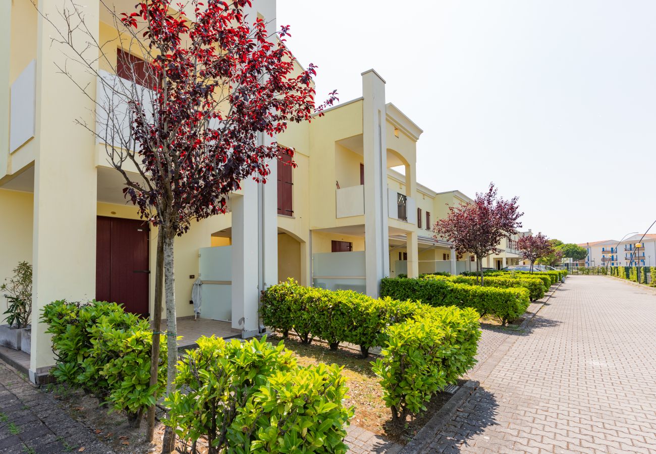 Apartment in Bibione - CALYCANTHUS - 2-story terraced house with garden and 2 bedrooms (7 pax)