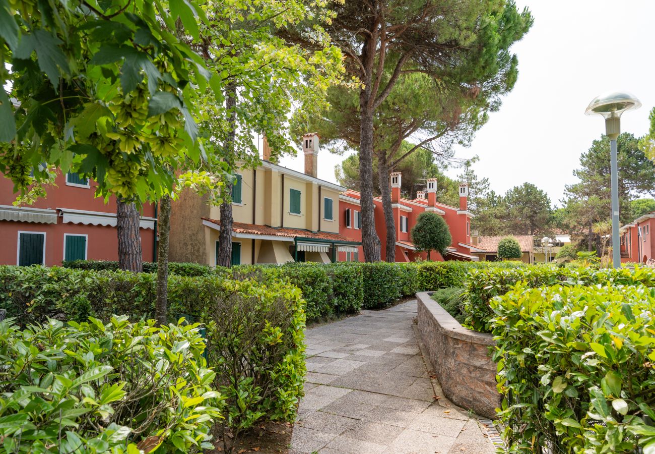 Apartment in Bibione - MICHELANGELO - 2-story terraced house with garden and 3 bedrooms